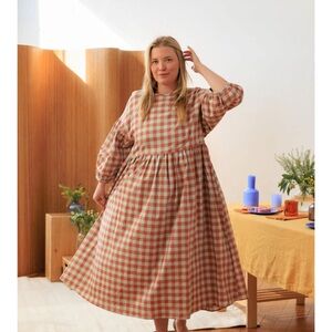 Tradlands Nico Balloon Sleeve Midi Dress in blue gingham